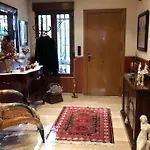 Casa con jardín GRANADA, fácil aparcamiento calle