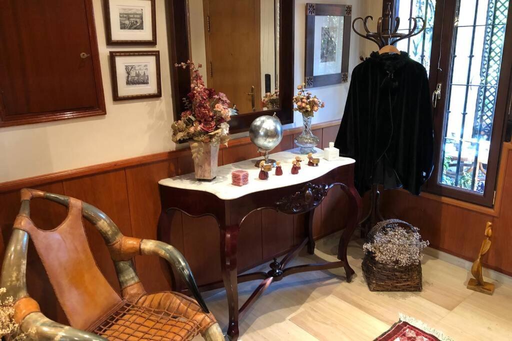 Сasa de vacaciones Casa con jardín GRANADA, fácil aparcamiento calle Granada