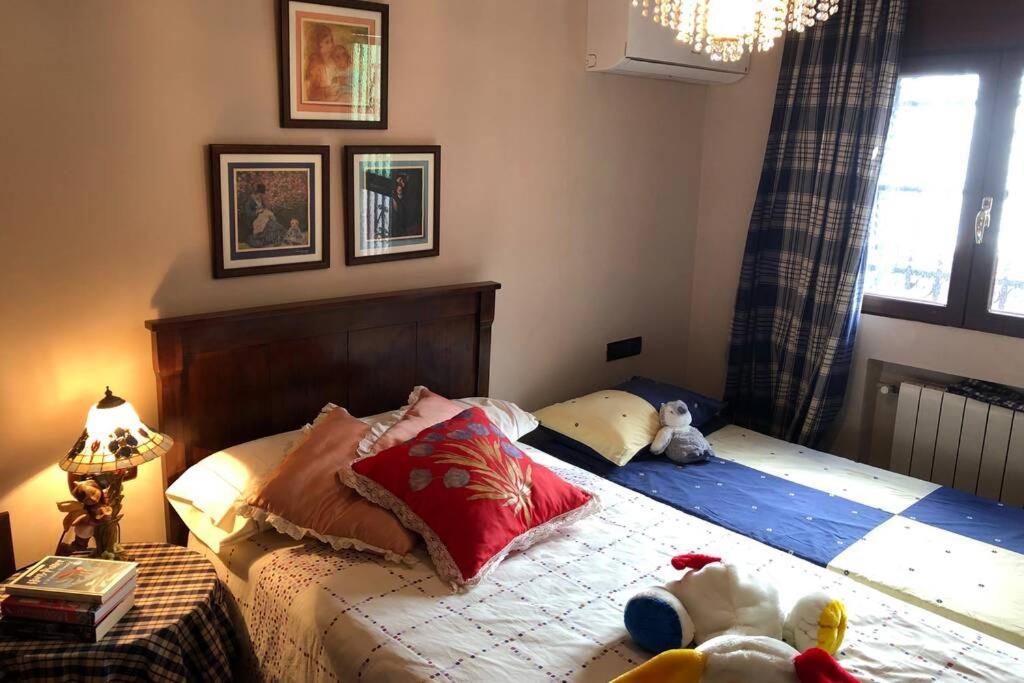 Сasa de vacaciones Casa con jardín GRANADA, fácil aparcamiento calle Granada