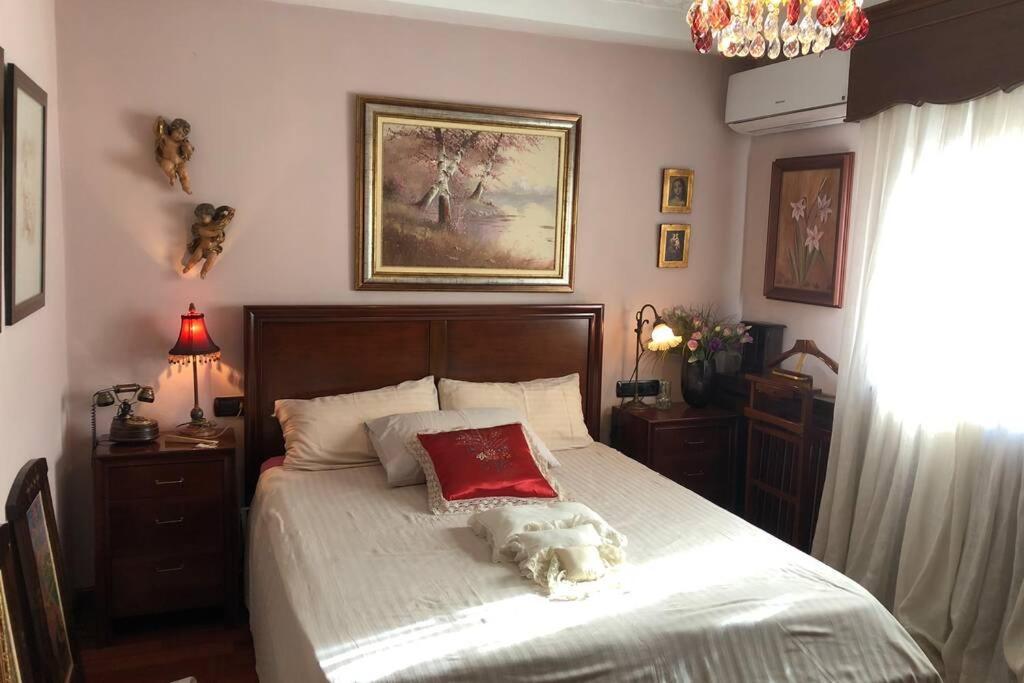 Сasa de vacaciones Casa con jardín GRANADA, fácil aparcamiento calle Granada